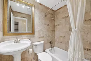 13028 Ambois Dr, Creve Coeur, MO 63141 - Photo 20