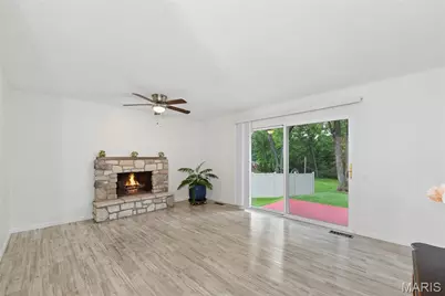 13028 Ambois Drive, Creve Coeur, MO 63141 - Photo 8