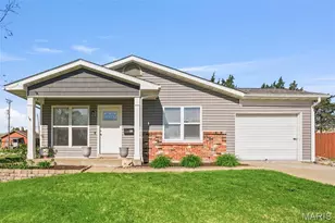 605 Cherry Ln, Warrenton, MO 63383 - Photo 2