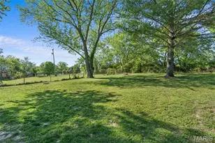 1107 W Congress St, Pacific, MO 63069 - Photo 22