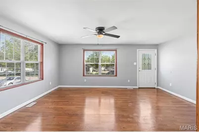 1107 W Congress Street, Pacific, MO 63069 - Photo 6