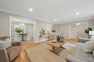 9366 White Ave, Brentwood, MO 63144 - Photo 6