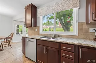 1907 Dovercliff Ct, Chesterfield, MO 63017 - Photo 18