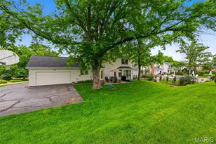 1907 Dovercliff Ct, Chesterfield, MO 63017 - Photo 44