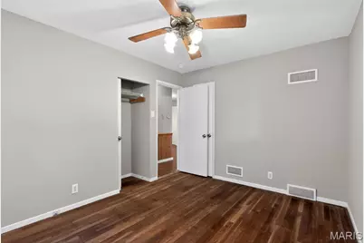10247 Valley Drive, Saint Louis, MO 63137 - Photo 22