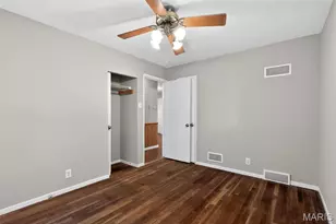 10247 Valley Dr, Saint Louis, MO 63137 - Photo 22
