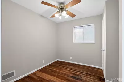 10247 Valley Drive, Saint Louis, MO 63137 - Photo 12
