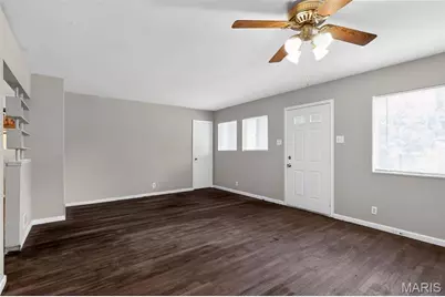 10247 Valley Drive, Saint Louis, MO 63137 - Photo 10