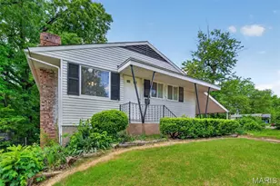 10247 Valley Dr, Saint Louis, MO 63137 - Photo 2