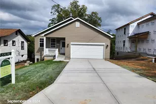 10111 Niblic Dr, Overland, MO 63114 - Photo 2