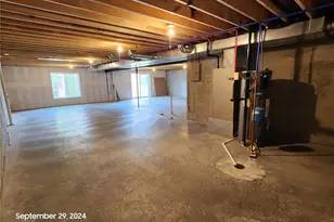 10111 Niblic Dr, Overland, MO 63114 - Photo 22