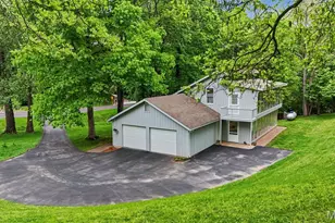 4120 Charbonier Rd, Florissant, MO 63031 - Photo 4