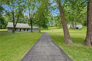 4120 Charbonier Rd, Florissant, MO 63031 - Photo 2