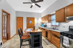4151 Beethoven Ave, Saint Louis, MO 63116 - Photo 12