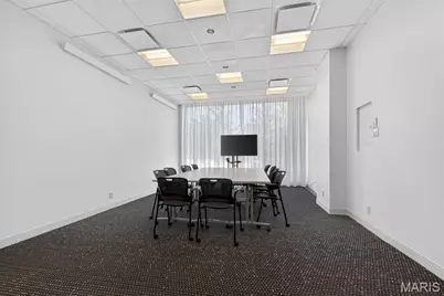 4501 Lindell Boulevard #10B, Saint Louis, MO 63108 - Photo 6