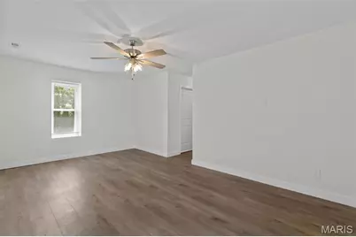 525 S Adams Street, Festus, MO 63028 - Photo 6