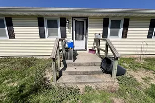 210 Dean St, Shelbina, MO 63468 - Photo 2