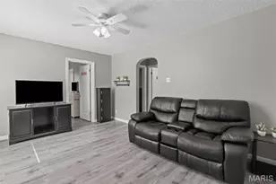 9814 Huntingdon Ln, Saint Louis, MO 63123 - Photo 4