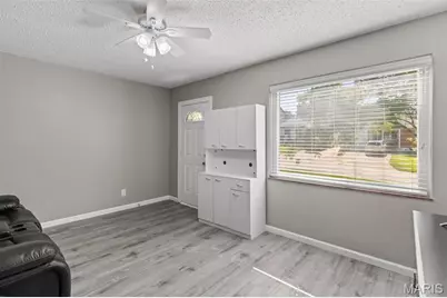 9814 Huntingdon Lane, Saint Louis, MO 63123 - Photo 6