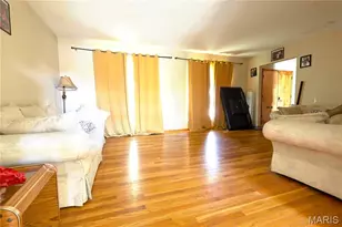 2660 Delaware Dr, Florissant, MO 63033 - Photo 8