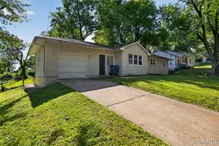 6148 Dupree Ave, Saint Louis, MO 63135 - Photo 2