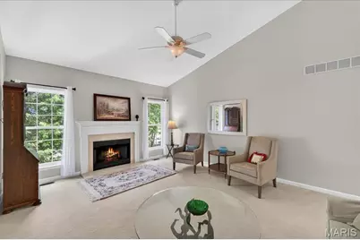 14736 Thornbird Manor Parkway, Chesterfield, MO 63017 - Photo 24