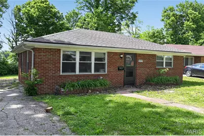 6839 Chamberlain Court, Saint Louis, MO 63130 - Photo 2