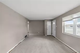 6839 Chamberlain Ct, Saint Louis, MO 63130 - Photo 4