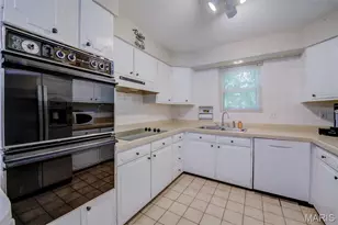 1702 Bookbinder Dr, Unincorporated, MO 63146 - Photo 20