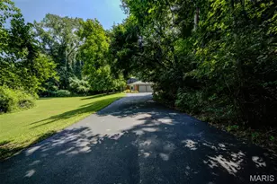 1702 Bookbinder Dr, Unincorporated, MO 63146 - Photo 8