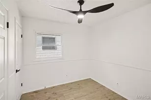 10401 Lilac Ave, Saint Louis, MO 63137 - Photo 12