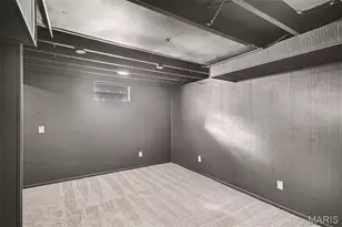 10401 Lilac Ave, Saint Louis, MO 63137 - Photo 18