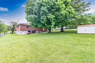 102 N Thomas St, De Soto, MO 63020 - Photo 4