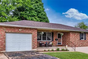 102 N Thomas St, De Soto, MO 63020 - Photo 2