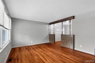 236 Forestwood Dr, Saint Louis, MO 63135 - Photo 12