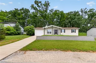 2013 Waybridge Ln, Fenton, MO 63026 - Photo 2
