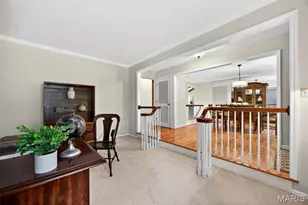 12464 Meadow Green Pl, Saint Louis, MO 63141 - Photo 8