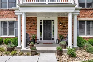 15049 Manor Creek Dr, Chesterfield, MO 63017 - Photo 4