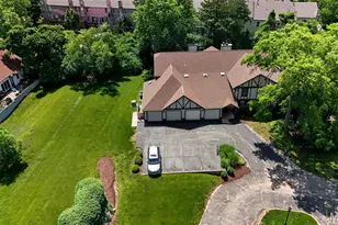 1629 Walpole Dr, Chesterfield, MO 63017 - Photo 38