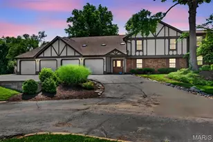 1629 Walpole Dr, Chesterfield, MO 63017 - Photo 2