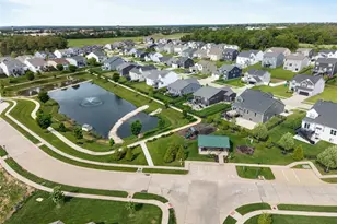 187 Redmond Pines Dr, Wentzville, MO 63385 - Photo 48