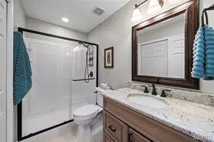 14 Bal Harbour Dr, Saint Louis, MO 63146 - Photo 20