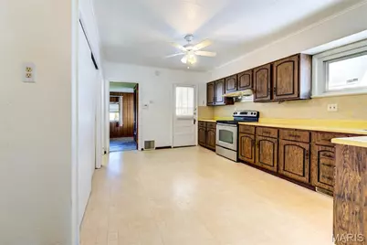 4425 Bingham Avenue, Saint Louis, MO 63116 - Photo 8