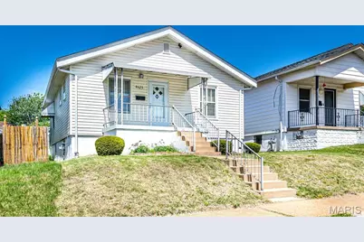4425 Bingham Avenue, Saint Louis, MO 63116 - Photo 2