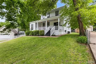 319 N Gore Ave, Webster Groves, MO 63119 - Photo 2