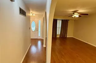 352 Turfwood Dr, Ballwin, MO 63021 - Photo 6