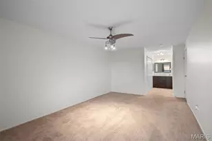585 Coeur de Royale Dr, Creve Coeur, MO 63141 - Photo 34