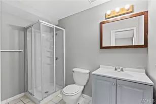 2240 Brook Dr, Florissant, MO 63033 - Photo 14
