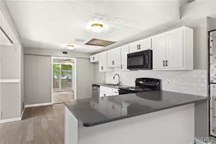 2240 Brook Dr, Florissant, MO 63033 - Photo 8