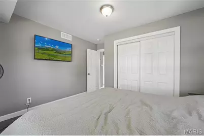 8504 Valdes Drive, Affton, MO 63123 - Photo 12